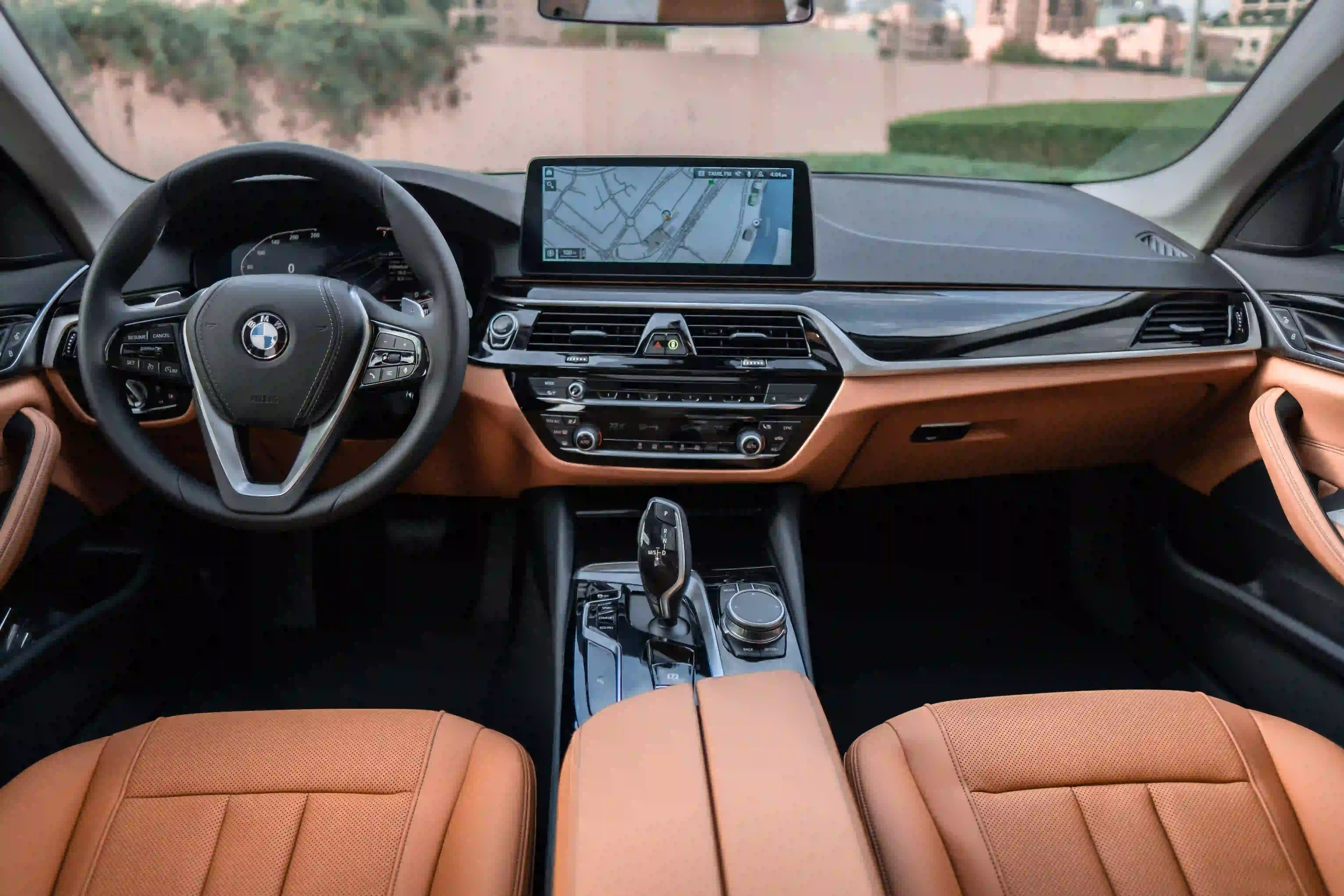 Rent BMW 520i in Dubai