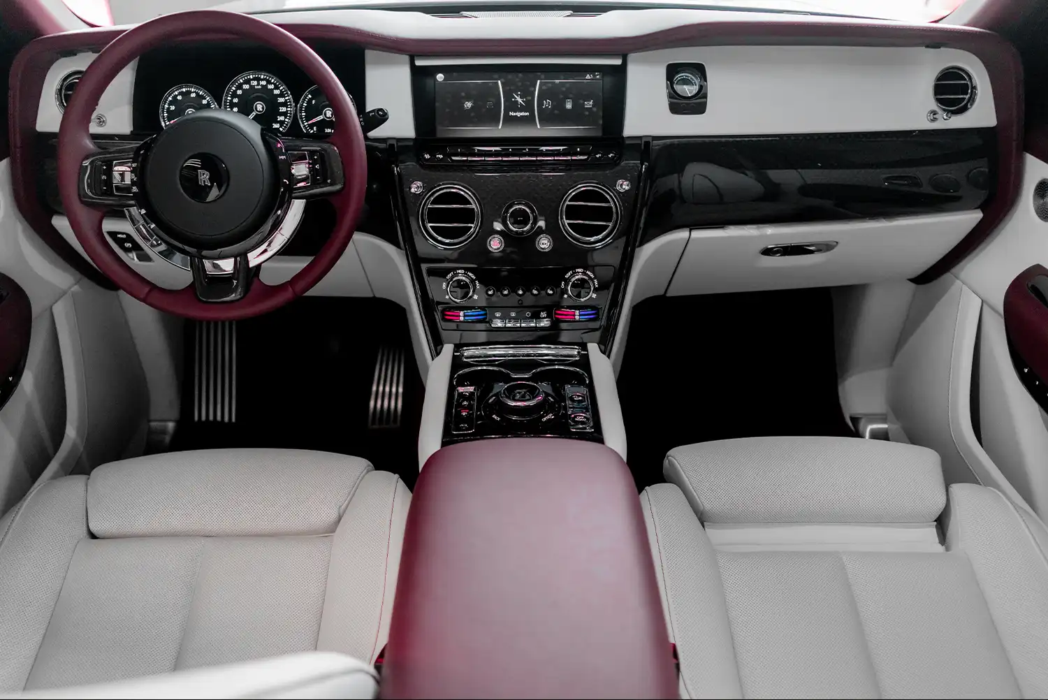 Rent Rolls Royce Cullinan Dubai - White